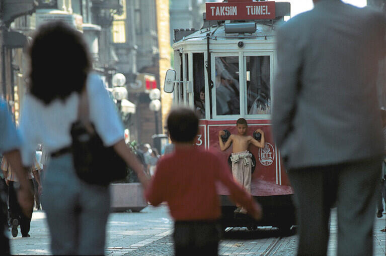 Bild von der Seite „Beyond Human Nature“