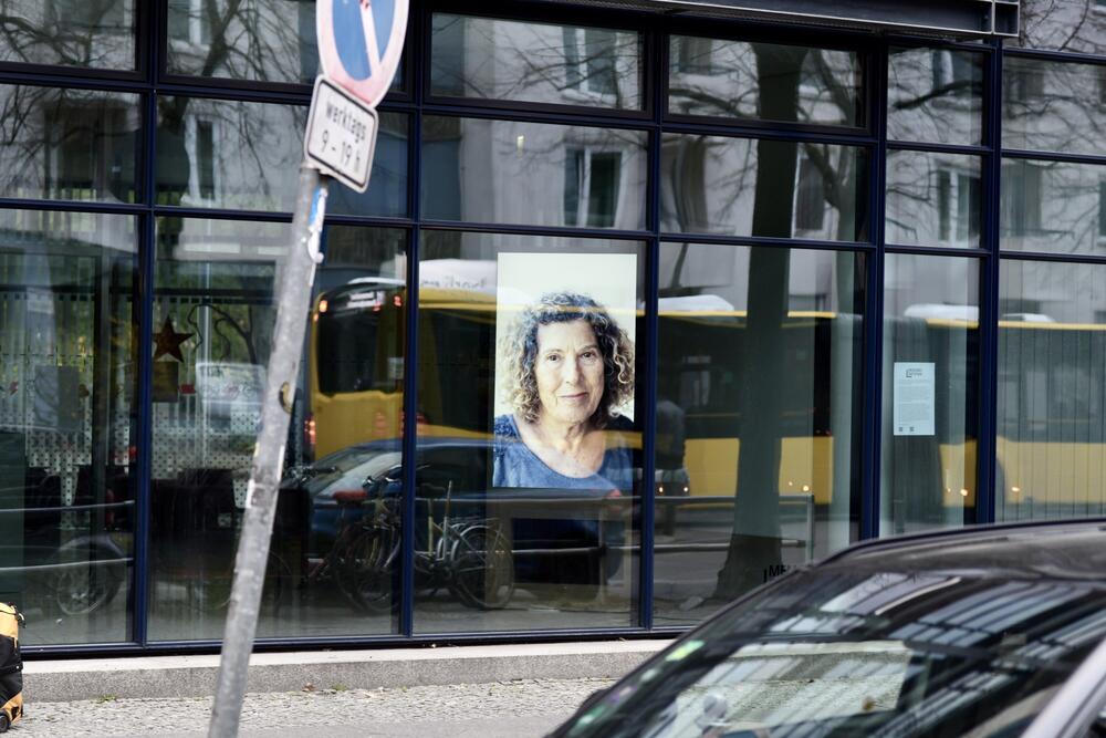 Bild von der Seite „Memories, Ausstellung im Willy-Brandt-Haus Berlin“